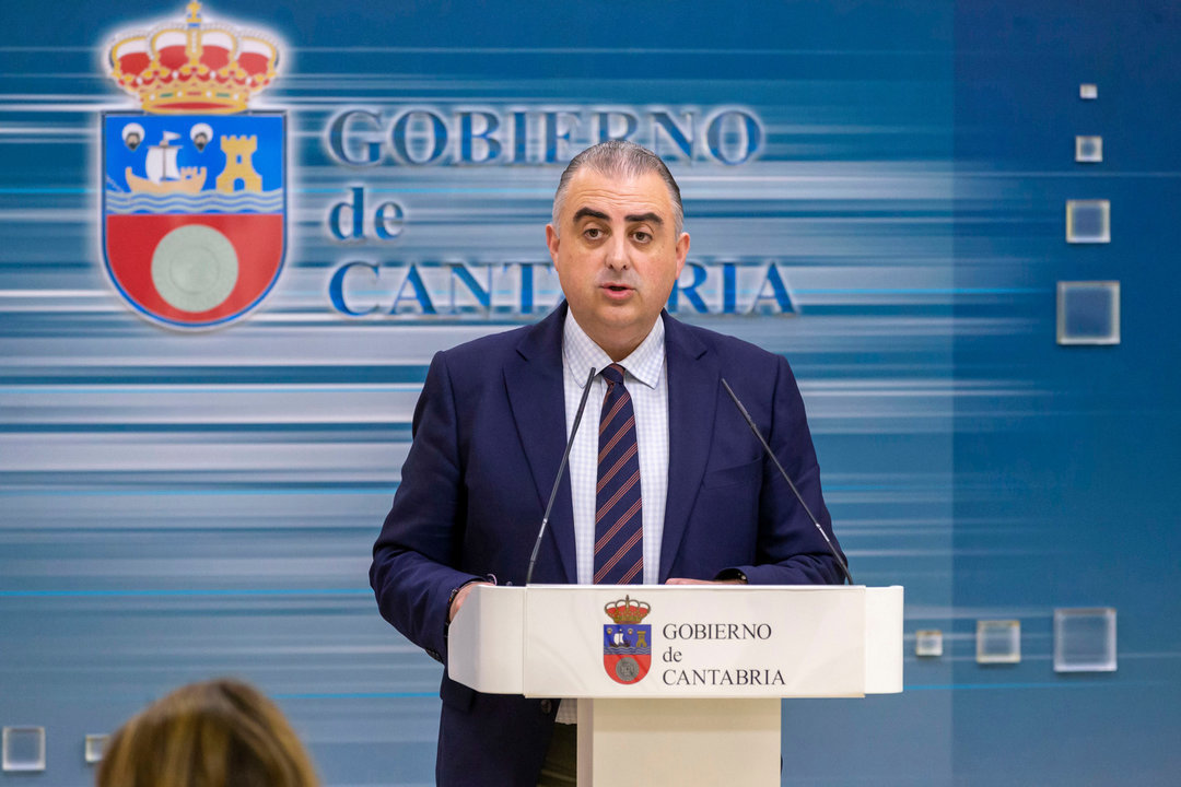 11:15 horas. Sala de Prensa del Gobierno de Cantabria
El consejero de Fomento, Ordenación del Territorio y Medio Ambiente, Roberto Media, comparece, en rueda de prensa, para abordar la situación de los contratos paralizados por el caso ‘Obras Públicas’. 
22 febrero 2024 © Miguel De la Parra