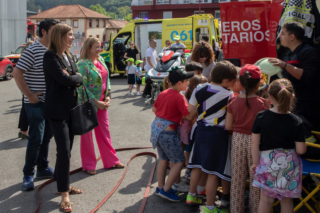 La consejera de Presidencia, Justicia, Seguridad y Simplificación Administrativa, Isabel Urrutia, asiste a la apertura del programa de divulgación y formación de protección civil y emergencias del Gobierno de Cantabria. 
4 junio 2024