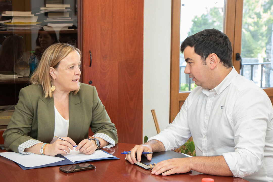 La consejera de Presidencia, Justicia, Seguridad y Simplificación Administrativa, Isabel Urrutia, realiza una visita institucional al municipio. 
5 junio 2024