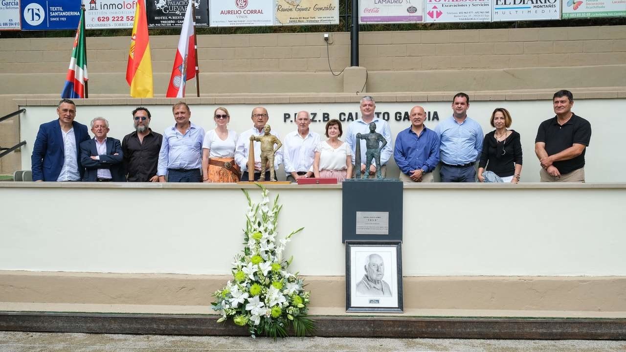 12:00 horas. Bolera de La Cocina, Roiz, Valdáliga. La consejera de Cultura, Turismo y Deporte, Eva Guillermina Fernández, asiste al homenaje a Rafael García ‘Faelo’. 31 de agosto de 2024 © Raúl Lucio