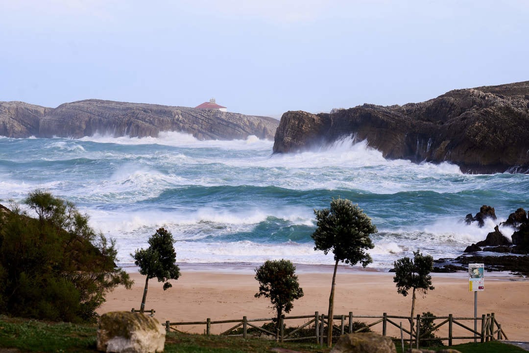 2/11/23  Santander
ep temporal olas 



FOTO: Juanma Serrano